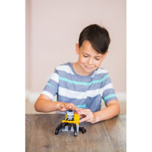 Load image into Gallery viewer, 4M KidzRobotix  - Motorised Robot Hand | Technology / Engineering Kit for Kids Age 8+
