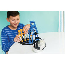 تحميل الصورة في عارض المعرض ، 4M Kidzlabs - Mega Hydraulic Arm | Robotic Technology and Engineering Kit for Kids Age 8+
