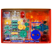 تحميل الصورة في عارض المعرض ، Elenco Snap Circuits® Motion - over 165 projects all motion and physics focused | SCM-165 educational toy for kids Age 8+
