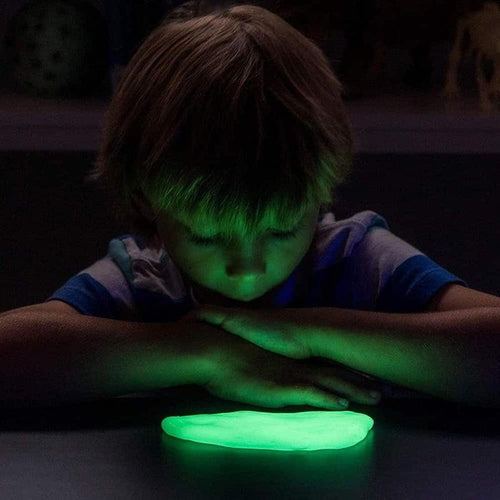Glow-in-the-Dark Mega Science Kit | NGMEGAGID by National Geographic | Age 8+