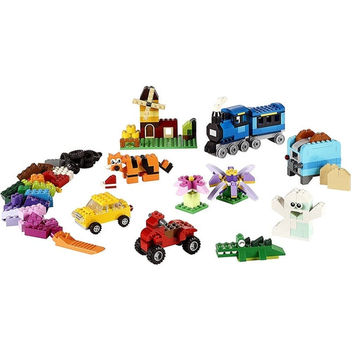 LEGO® Classic Medium - Creative Brick Box 10696 | طقم بناء مكون من 484 قطعة للأطفال من سن 4+