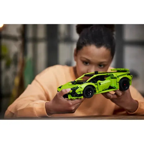 Lego Technic Lamborghini Huracán Tecnica - 42161 | 806 pcs Car Construction Set for Kids Age 9+
