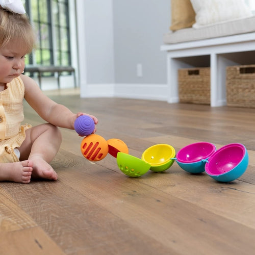 Oombee Ball Connected Uniquely Textured Balls for Sensory Development | by Fat Brain US for Kids age 6m+